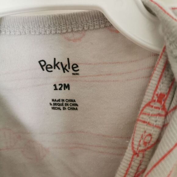 5/$10 Pekkle short sleeve onesie 12 m - Picture 3 of 4